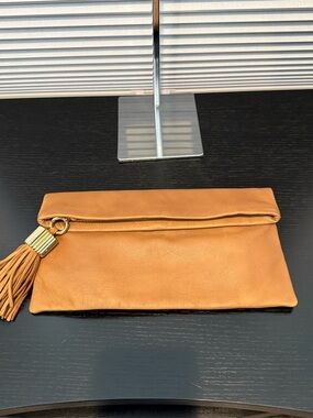 INDIA HICKS CLUTCH